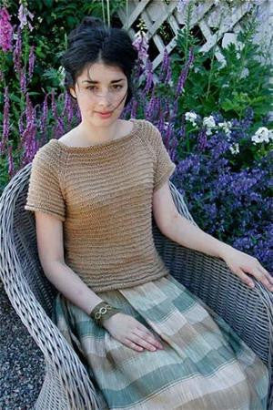 Julia Tee
